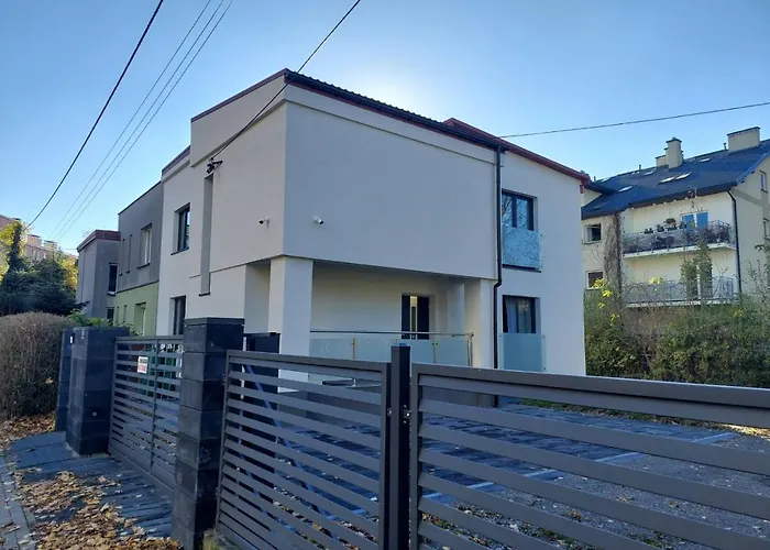 Bmh Apartments Rozana